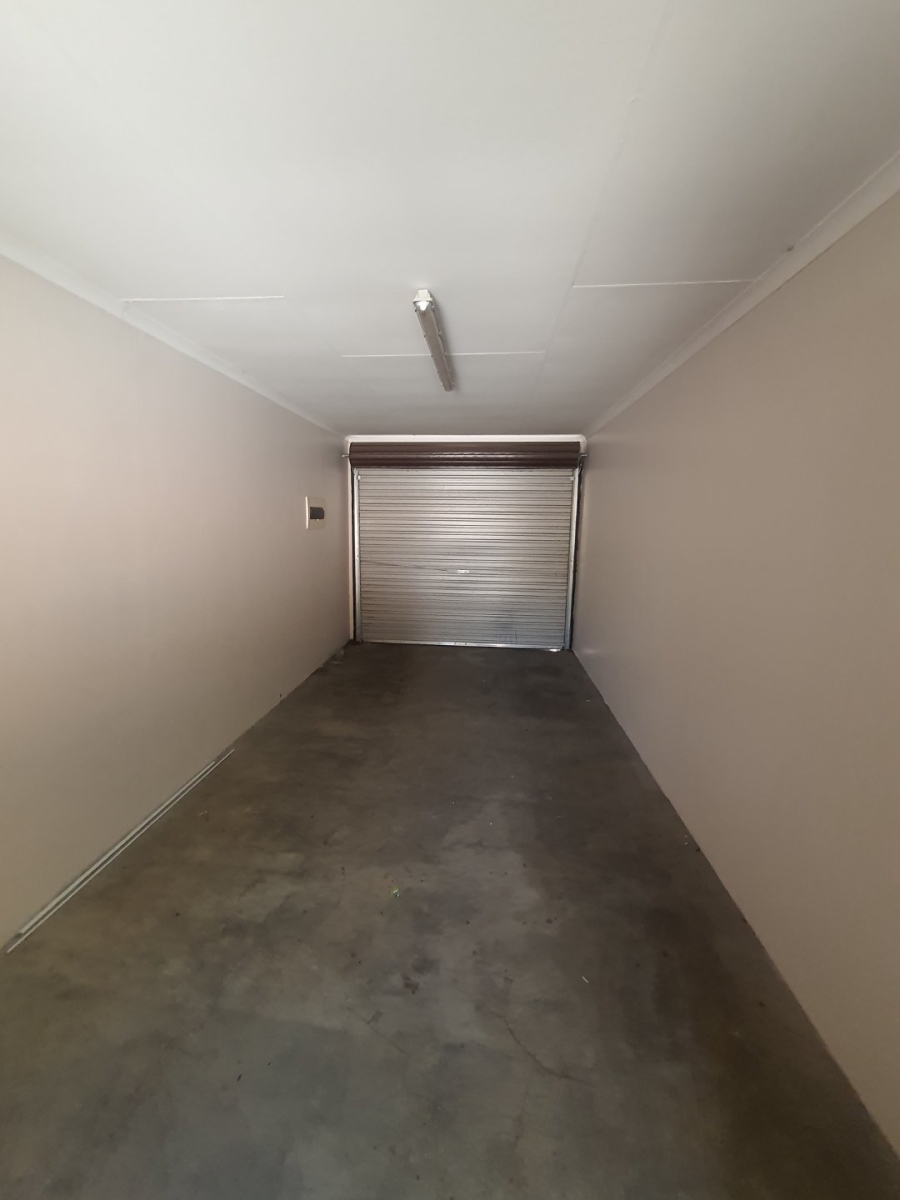 To Let 2 Bedroom Property for Rent in Ngwenya River Estate North West